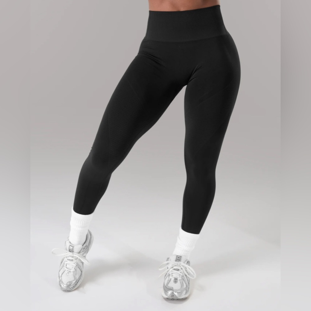 ALPHALETE REVIVE HIGH RISE LEGGING size XS